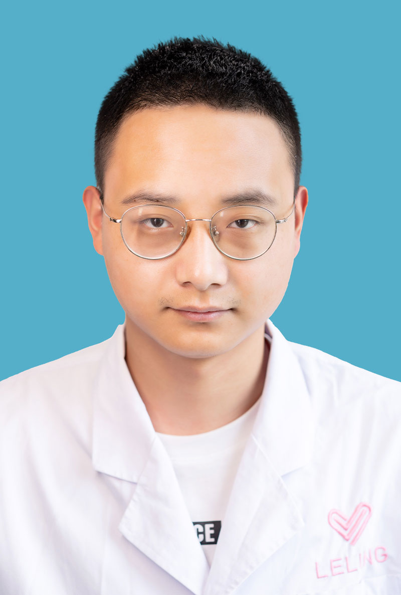 刘正枭-执业助理医师.jpg