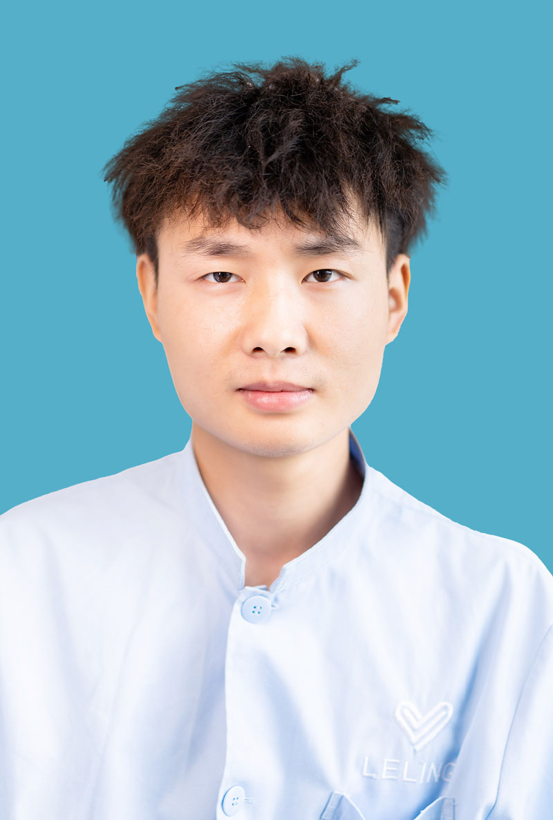 杨述旗-护士.jpg